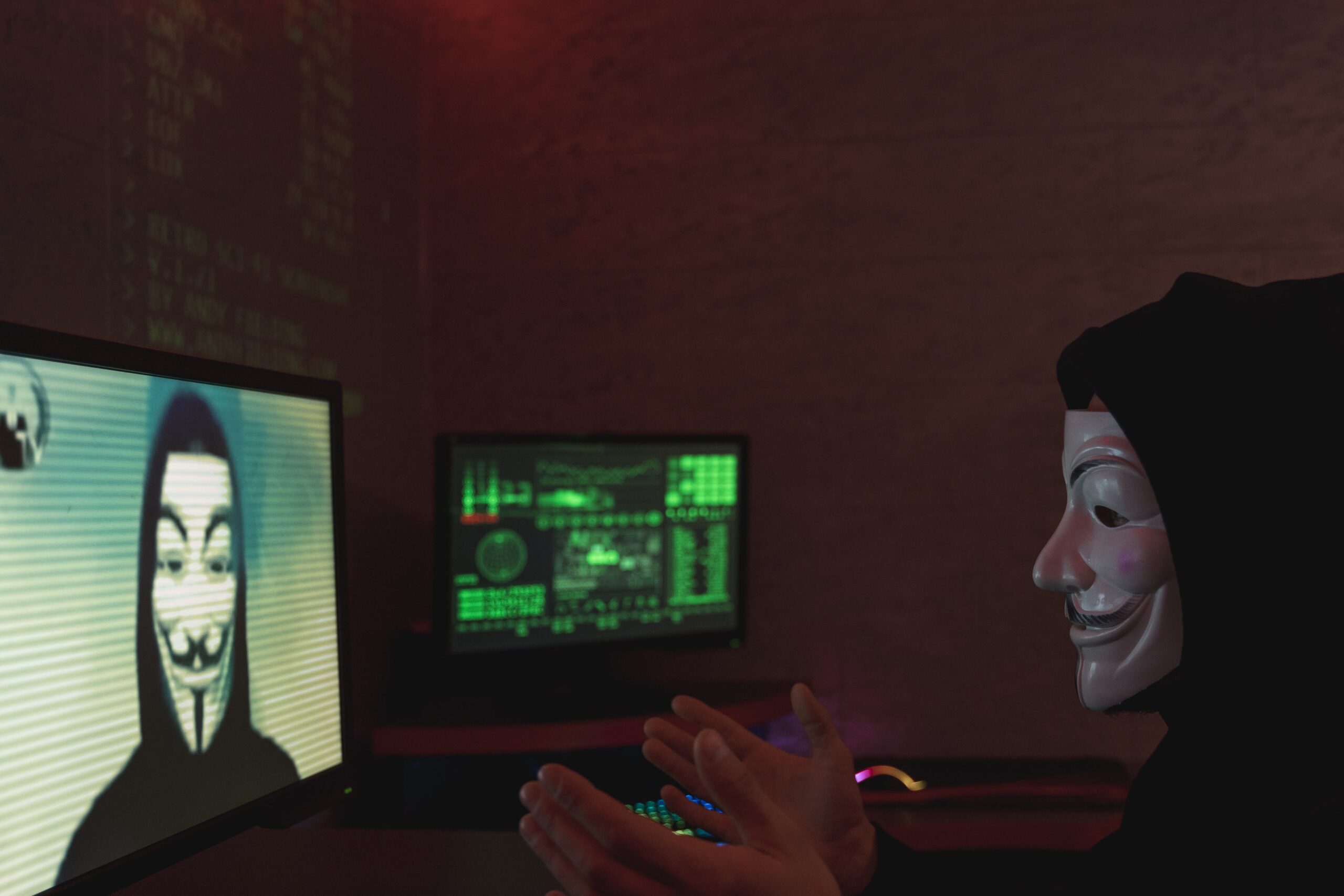 Rev3al Protecting Online Security